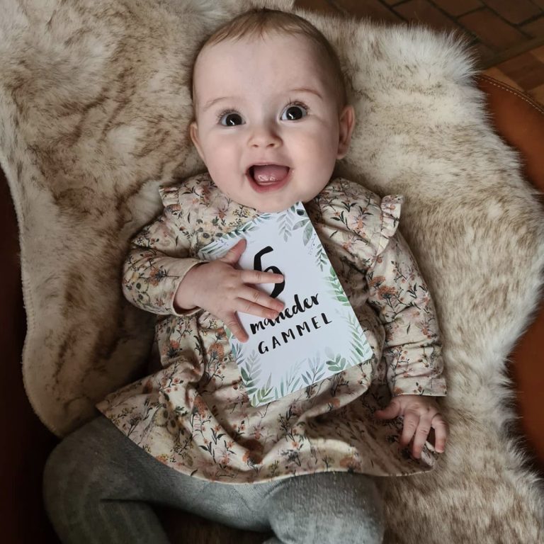 Milepælskort til baby 0-3 år fra PRIK og STREG | Dansk