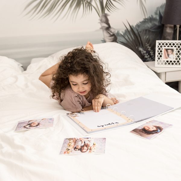 Barnets bog fra PRIK & STREG